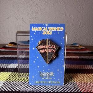 WDW AP Exclusive 2012 Minnie Magical Wishes Hinged Pin LE 3500